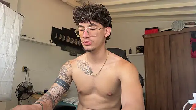 Kisan Smith online show from 04/20/26, 04:52