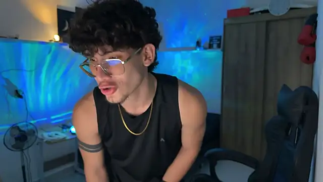 Kisan Smith online show from 02/16/26, 03:05