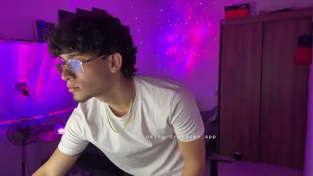 Kisan Smith online show from 01/14/26, 04:27