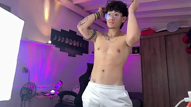 Kisan Smith online show from 03/17/26, 05:10