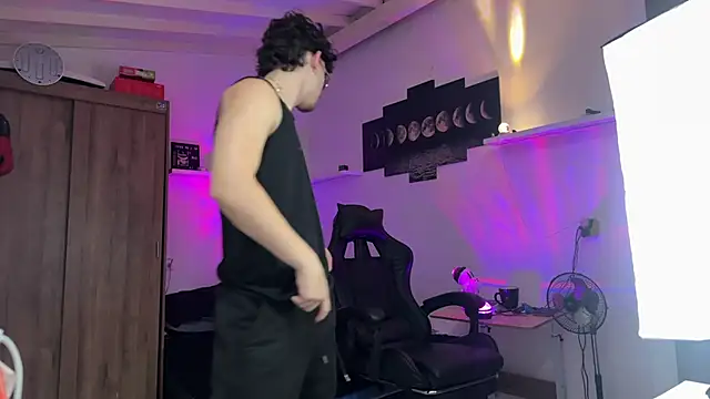 Kisan Smith online show from 04/07/26, 04:03