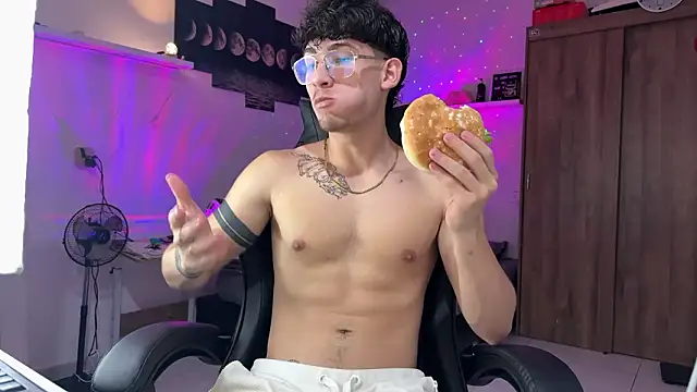 Kisan Smith online show from 03/06/26, 02:39