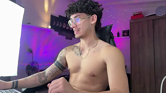 Kisan Smith online show from 04/11/26, 08:18