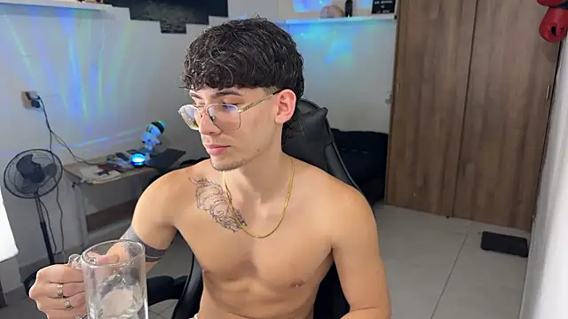 Kisan Smith online show from 02/22/26, 03:31