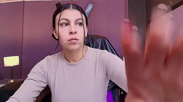 Snapshot of Juliet_Nasty chatting on 03/13/25, 12:02 Juliet Nasty online show from 03/13/25, 12:02
