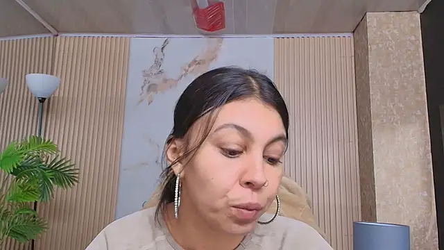 Juliet Nasty online show from 11/17/25, 12:20