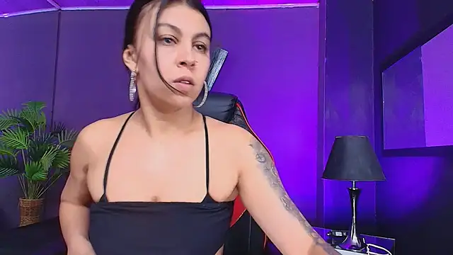 Snapshot of Juliet_Nasty chatting on 10/06/25, 12:39 Juliet Nasty online show from 10/06/25, 12:39