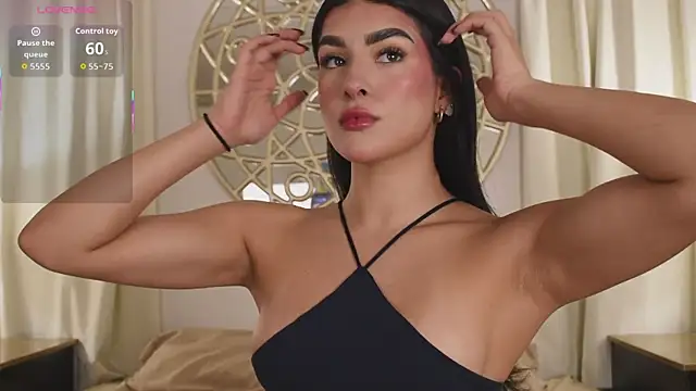 Snapshot of Antonellaparis_ chatting on 10/22/25, 02:44 Antonellaparis online show from 10/22/25, 02:44