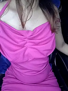 Snapshot of Leeeezzzz_roy chatting on 10/18/25, 02:46 Leeeezzzz roy online show from 10/18/25, 02:46