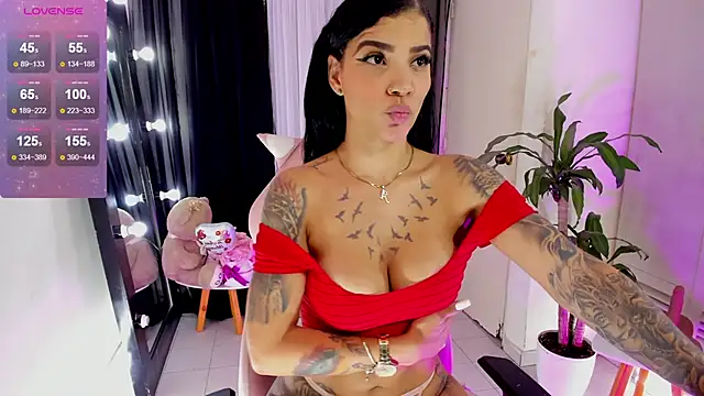 EmmaRusellx online show from 11/02/25, 09:53