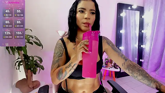 EmmaRusellx online show from 03/16/26, 10:45