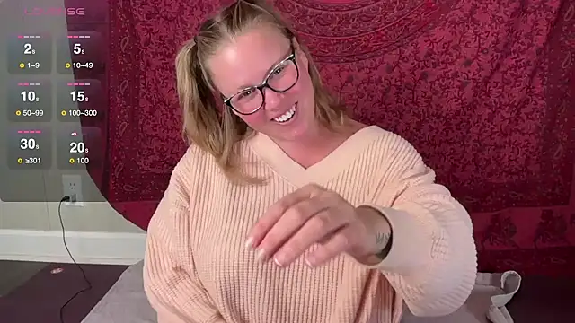 GlitterKitty108 online show from 10/25/25, 01:23