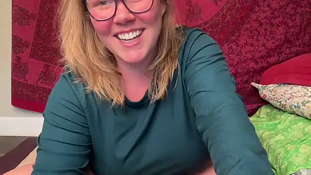 GlitterKitty108 online show from 03/16/26, 09:06