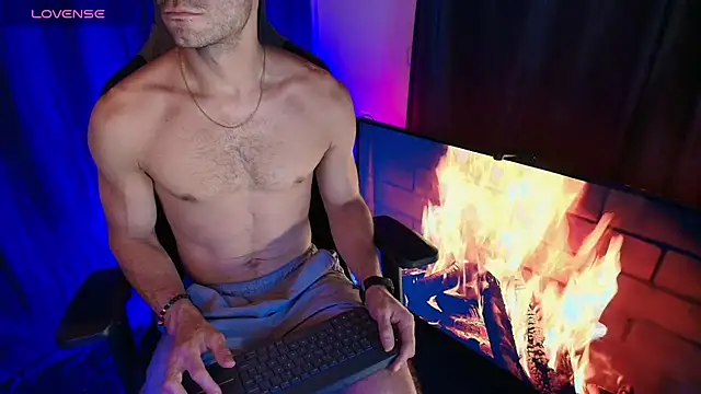 sexyboycolombi4 online show from 05/07/26, 09:18