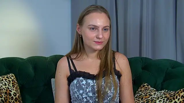 Snapshot of MelissaMelrey chatting on 11/16/25, 09:58 MelissaMelrey online show from 11/16/25, 09:58