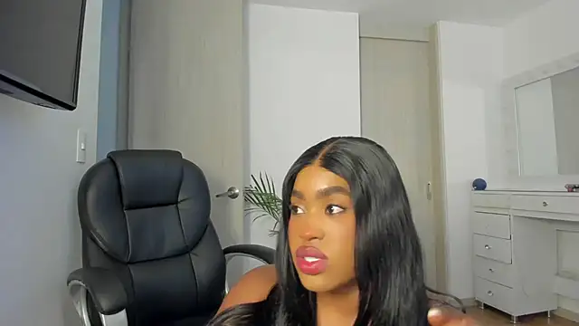 charlotte tiller online show from 07/28/26, 05:15