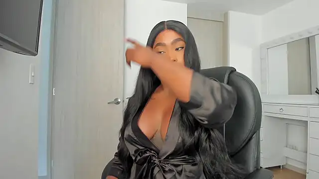 Snapshot of charlotte_tiller chatting on 02/24/26, 03:35 charlotte tiller online show from 02/24/26, 03:35