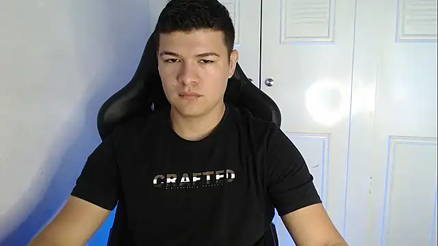 Plug Control online show from 09/12/25, 04:51