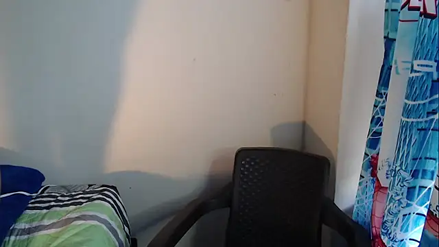 Plug Control online show from 10/24/25, 04:06