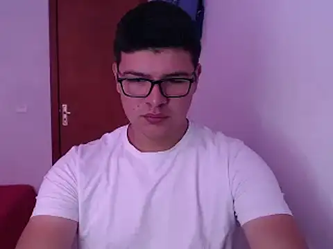 Plug Control online show from 04/12/26, 03:59