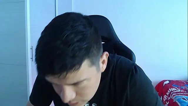 Plug Control online show from 09/09/25, 01:42