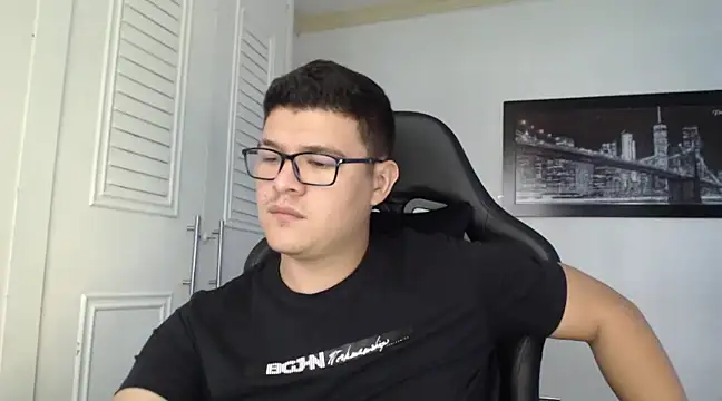 Plug Control online show from 02/13/25, 05:22