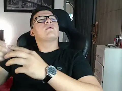 Plug Control online show from 02/21/25, 10:37