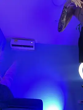 Snapshot of Courtney_gonet chatting on 10/24/25, 12:26 Courtney gonet online show from 10/24/25, 12:26