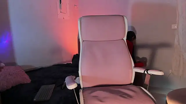 Carolinarossees online show from 02/26/25, 02:30