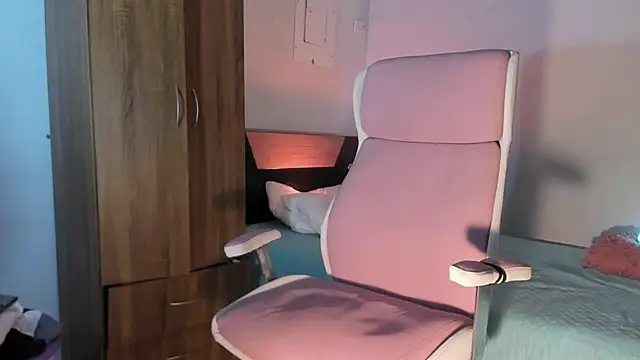 Carolinarossees online show from 01/31/25, 11:13