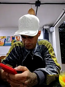 dannybigcockxxl online show from 03/17/25, 11:02