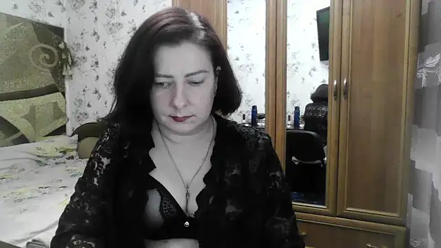 SophieNightAh online show from 11/06/25, 03:38