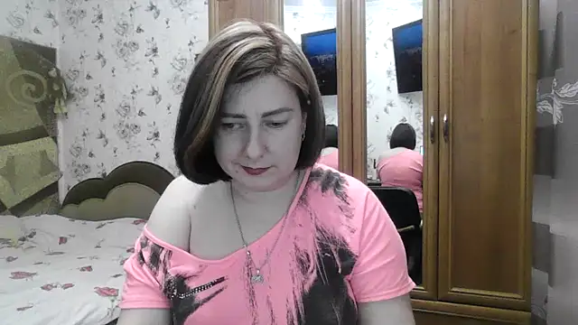 SophieNightAh online show from 11/25/25, 05:46