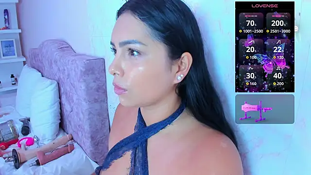 Snapshot of evelinn_belen chatting on 05/23/26, 12:59 evelinn belen online show from 05/23/26, 12:59