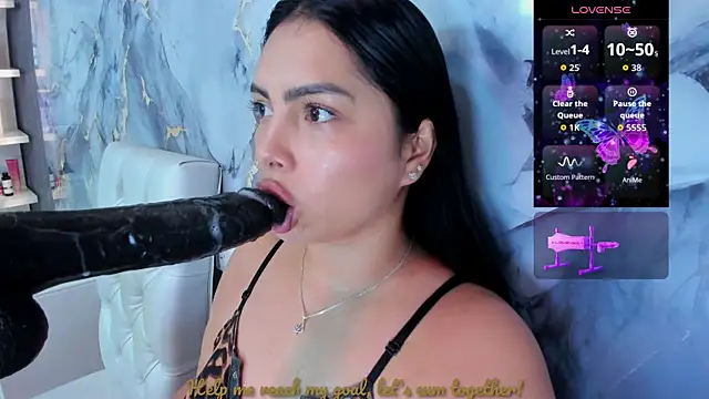 Snapshot of evelinn_belen chatting on 06/25/26, 11:48 evelinn belen online show from 06/25/26, 11:48