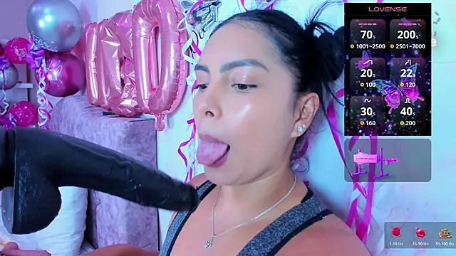 Snapshot of evelinn_belen chatting on 05/26/26, 01:31 evelinn belen online show from 05/26/26, 01:31