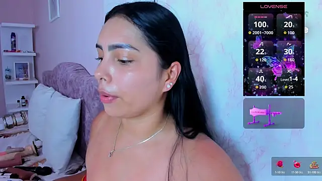 Snapshot of evelinn_belen chatting on 05/20/26, 03:53 evelinn belen online show from 05/20/26, 03:53