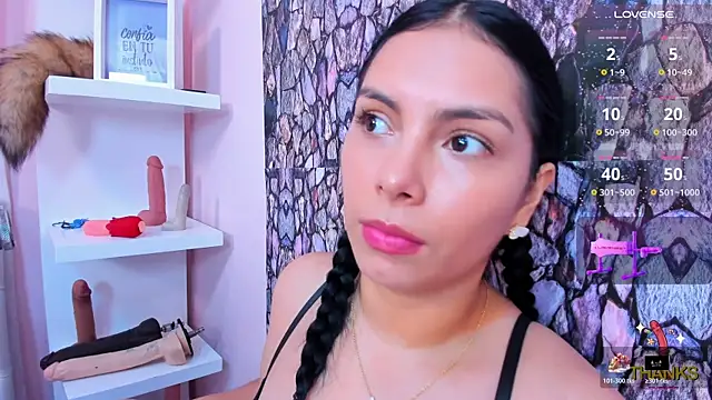 evelinn belen online show from 11/18/25, 12:41