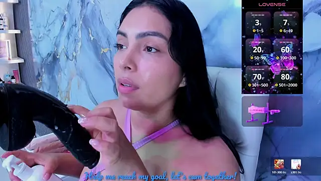Snapshot of evelinn_belen chatting on 06/26/26, 01:06 evelinn belen online show from 06/26/26, 01:06