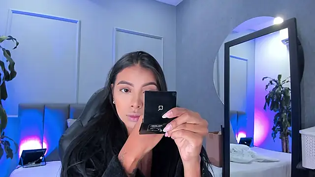 Elisa castrillon online show from 11/29/25, 09:37