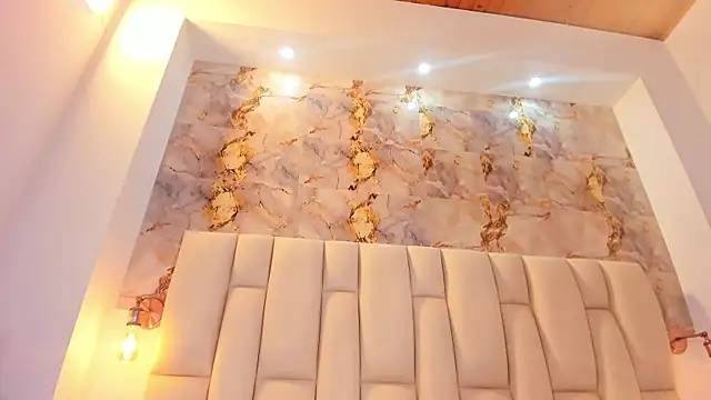 lia mariana online show from 12/13/25, 09:21