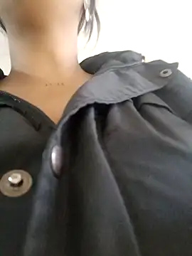 lia mariana online show from 03/21/26, 04:57