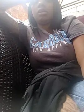 lia mariana online show from 02/18/26, 04:47