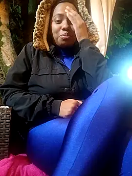 lia mariana online show from 03/28/26, 03:29