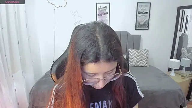 Amy joones online show from 11/09/25, 12:53