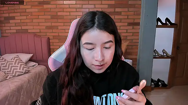 Amy joones online show from 05/04/26, 11:46