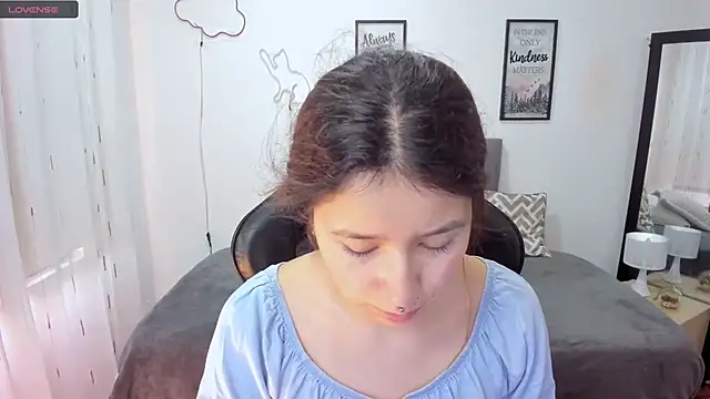 Snapshot of Amy_joones chatting on 09/16/25, 11:33 Amy joones online show from 09/16/25, 11:33