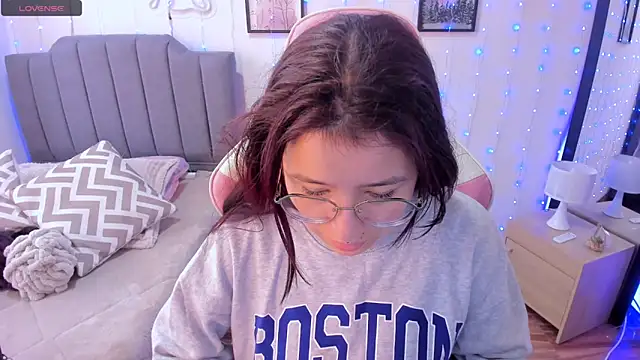 Snapshot of Amy_joones chatting on 01/14/26, 12:31 Amy joones online show from 01/14/26, 12:31