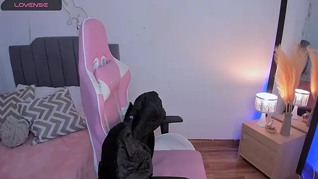 Amy joones online show from 04/13/26, 11:14