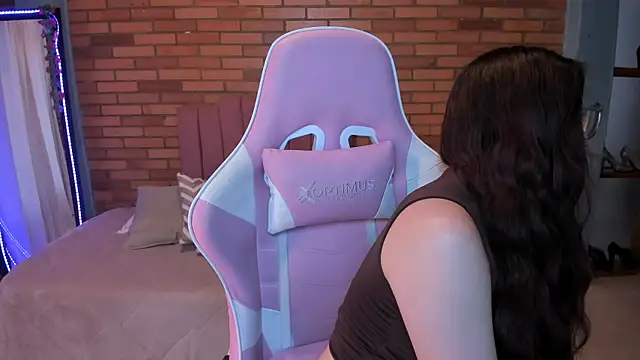 Amy joones online show from 06/03/26, 11:44